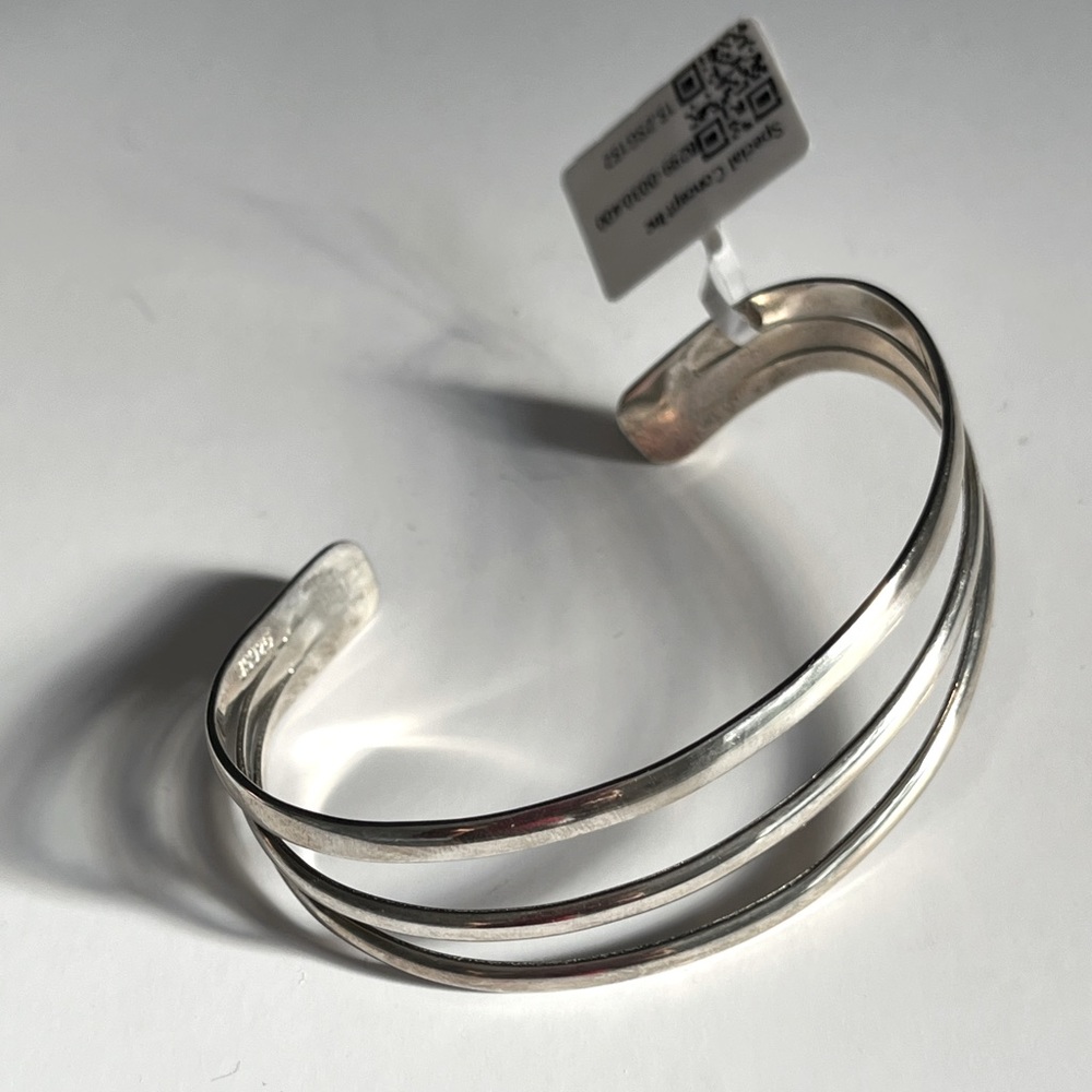 Brand new 925 silver bracelet